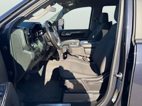 Used 2024 Chevrolet Silverado 2500 LT w/ Snow Plow Prep/Camper Package image 14