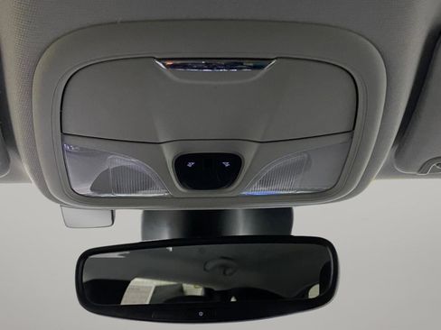 Used 2021 Jeep Cherokee Latitude Lux w/ Comfort/Convenience Group image 16