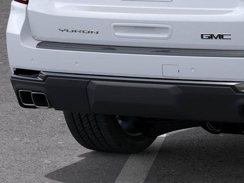 New 2026 GMC Yukon Denali Ultimate w/ LPO, Floor Liner Package AWD/4WD image 7