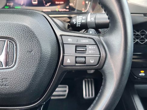 Used 2023 Honda Accord Sport image 29