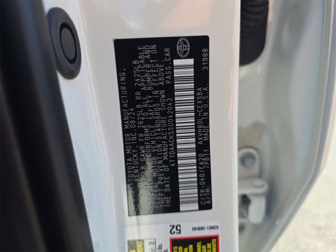 Used 2025 Toyota Camry SE w/ Convenience Package image 30