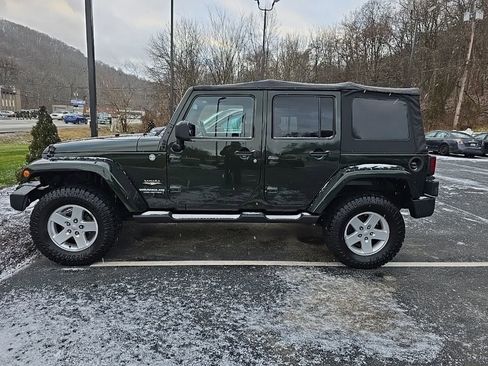 Used 2012 Jeep Wrangler Unlimited Sahara w/ Connectivity Group image 23