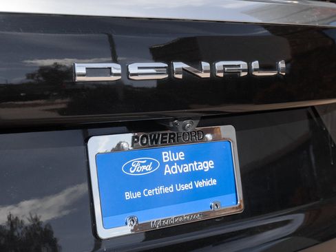 Used 2025 GMC Yukon Denali image 19