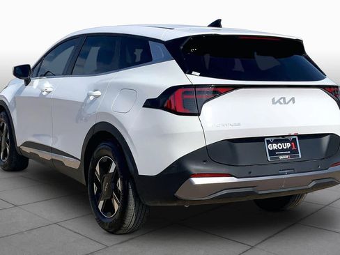 Certified 2026 Kia Sportage LX w/ LX Convenience Package FWD image 12