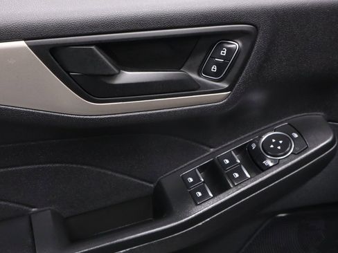 Used 2022 Ford Escape SE w/ SE Sport Appearance Package image 22