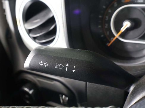 Used 2025 Jeep Wrangler Unlimited Sahara AWD/4WD image 38