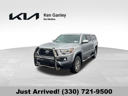 Used 2016 Toyota Tacoma SR5 image 1