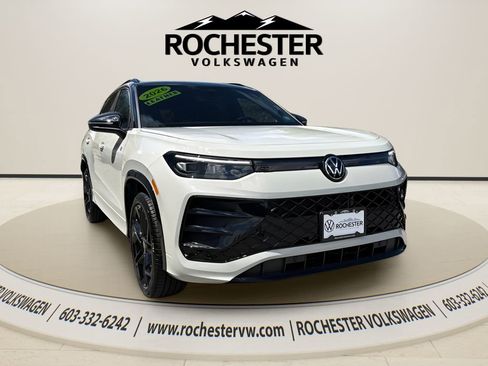 Used 2026 Volkswagen Tiguan SE R-Line AWD/4WD image 10