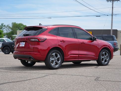 Used 2024 Ford Escape ST-Line w/ Tech Pack #1 AWD/4WD image 3