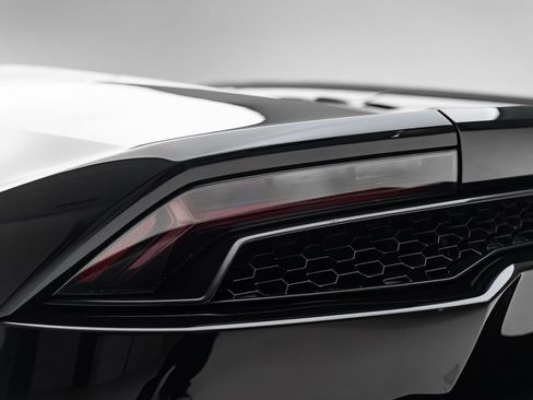 Used 2016 Lamborghini Huracan LP 610-4 AWD/4WD image 40
