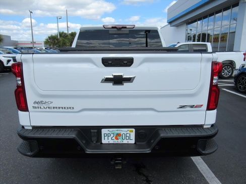 Certified 2024 Chevrolet Silverado 1500 ZR2 w/ Technology Package AWD/4WD image 10