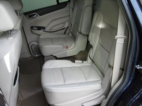 Used 2019 GMC Yukon Denali w/ Denali Ultimate Package image 26