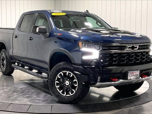 Used 2023 Chevrolet Silverado 1500 ZR2 image 3
