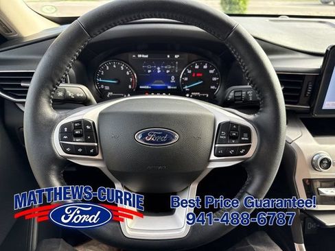Certified 2022 Ford Explorer XLT w/ Equipment Group 202A RWD image 18