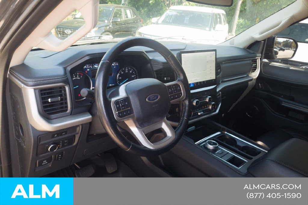 Used 2022 Ford Expedition Max XLT RWD image 16