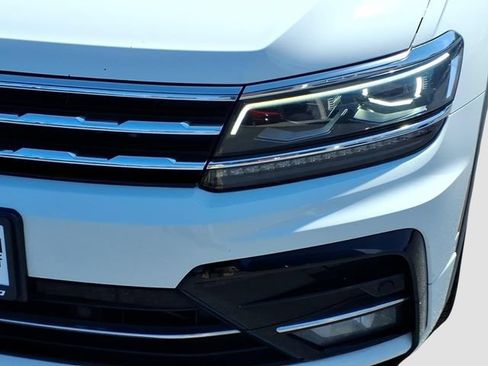 Used 2020 Volkswagen Tiguan SEL Premium R-Line AWD/4WD image 10