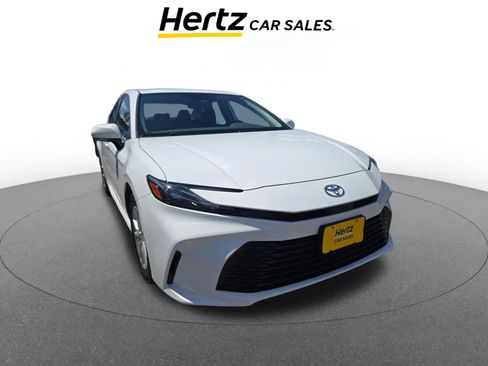 Used 2025 Toyota Camry LE FWD image 1