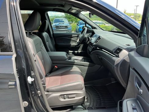 Used 2025 Honda Ridgeline Black Edition image 29