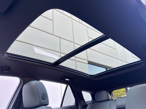 Used 2024 Honda Prologue Touring image 11