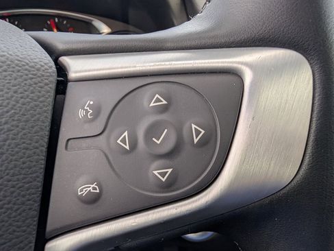 Used 2023 GMC Terrain SLT image 19