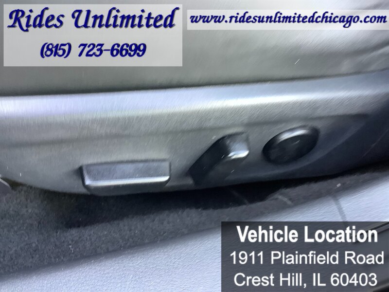 Used 2022 MAZDA MAZDA3 s AWD/4WD image 17