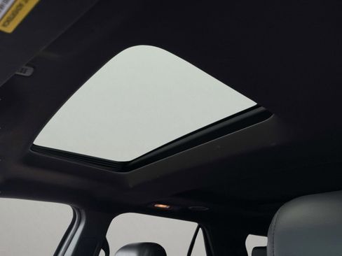 Used 2013 Ford Explorer XLT image 28