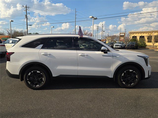 Used 2025 Kia Sorento S w/ Panoramic Sunroof Package FWD image 9