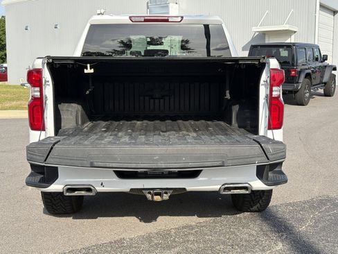 Used 2024 Chevrolet Silverado 1500 RST w/ Z71 Off-Road Package AWD/4WD image 32