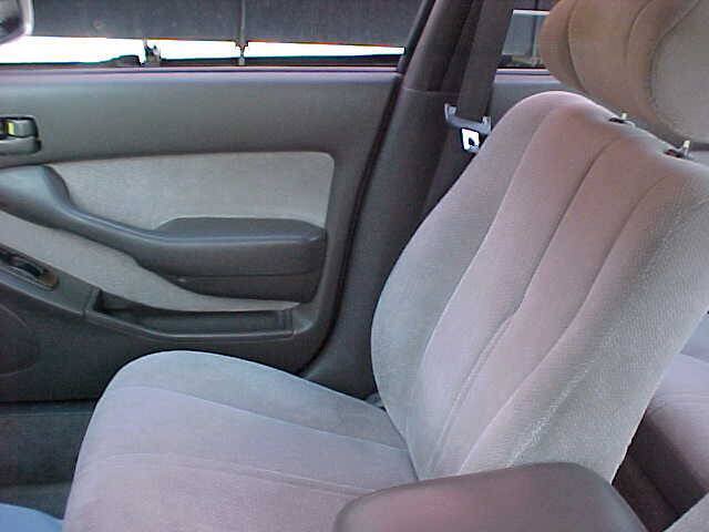 Used 1996 Toyota Camry LE w/ Elite Pkg FWD image 38