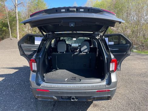 Used 2025 Ford Explorer ST-Line AWD/4WD image 24