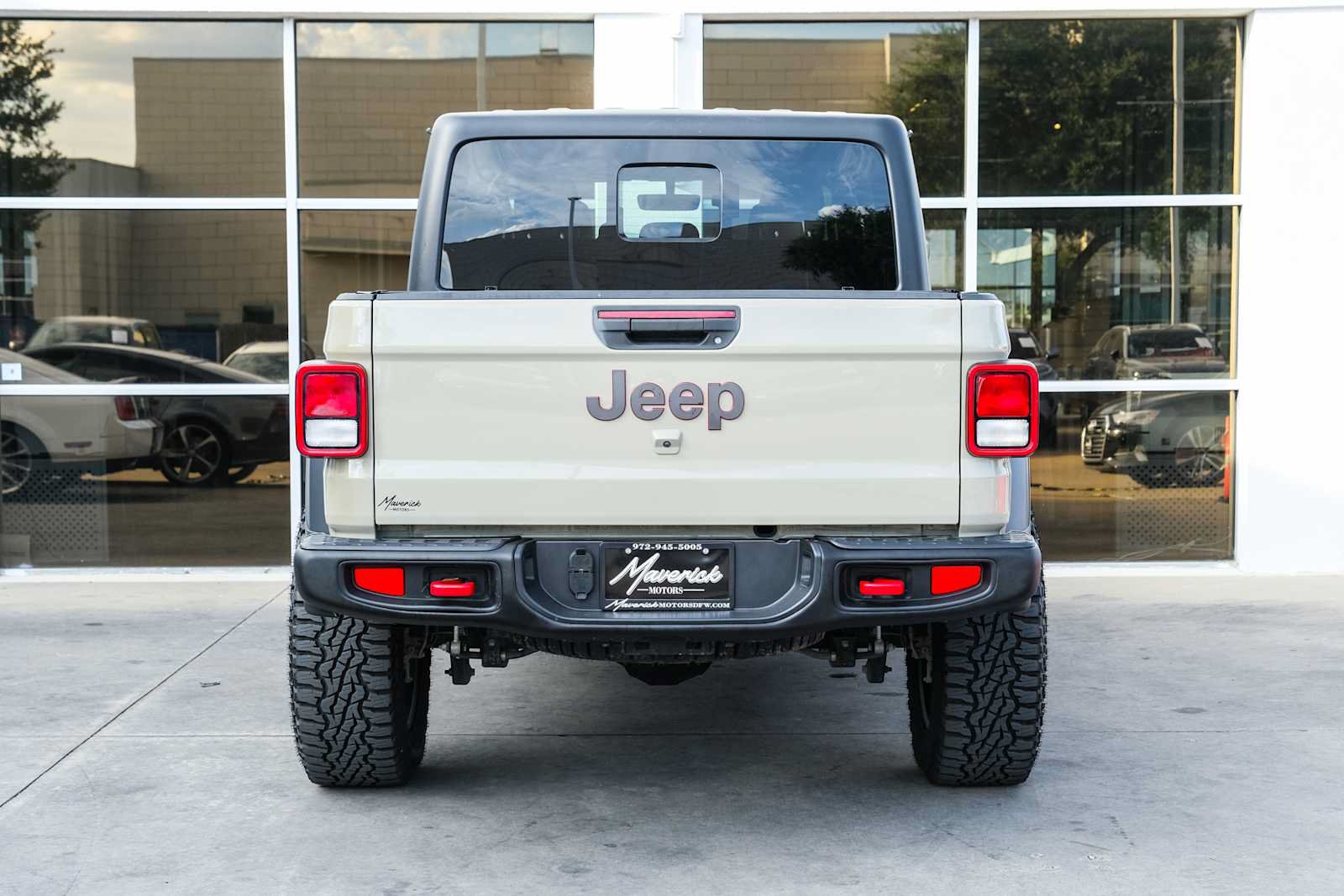 Used 2022 Jeep Gladiator Rubicon AWD/4WD image 13