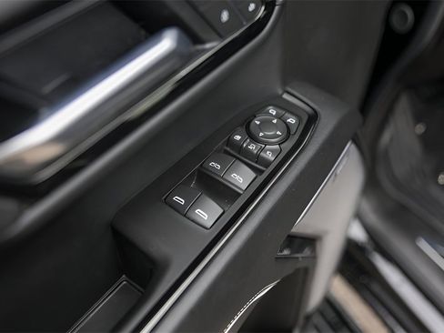 Certified 2025 GMC Sierra 2500 AT4X image 26