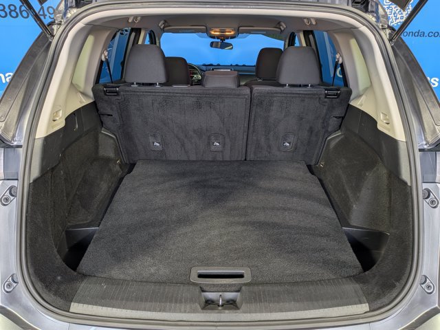 Used 2024 Nissan Rogue S FWD image 18