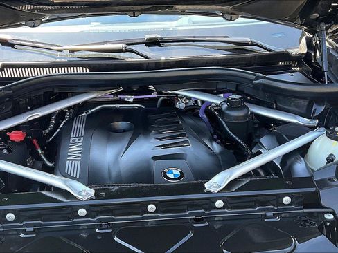 Used 2023 BMW X7 xDrive40i w/ Executive Package image 33