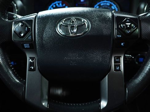 Used 2019 Toyota Tacoma TRD Off-Road image 17