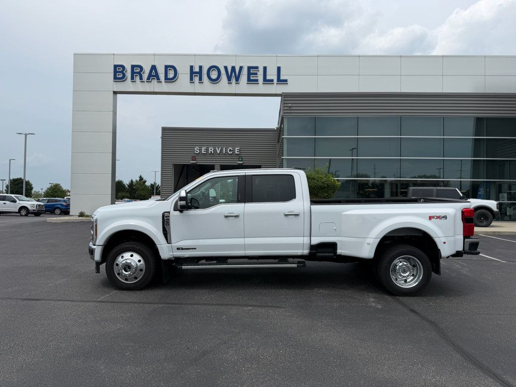 Used 2026 Ford F450 Lariat w/ Lariat Premium Package AWD/4WD image 1