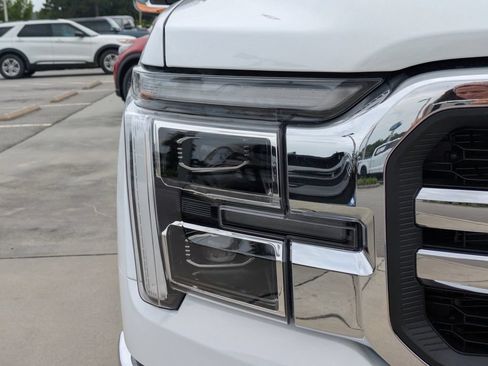 New 2025 Ford F150 Lariat w/ Equipment Group 502A High AWD/4WD image 9