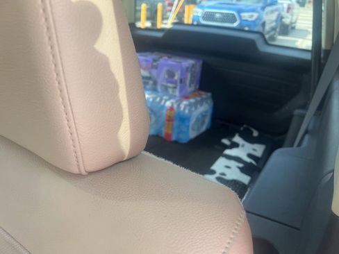 Used 2018 Ford Flex Limited w/ Equipment Group 301A FWD image 13