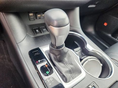 Used 2019 Toyota Highlander Limited AWD/4WD image 15