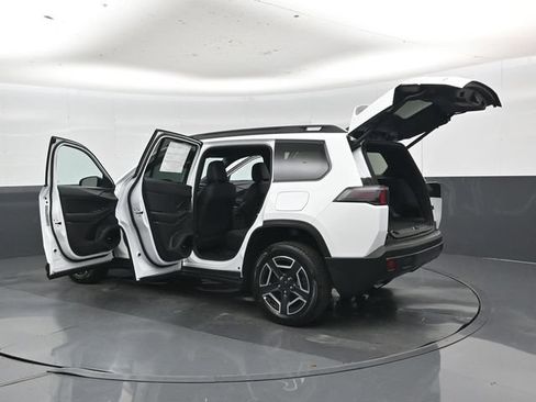 New 2026 Jeep Cherokee Limited AWD/4WD image 59