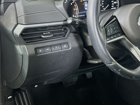 Used 2019 Nissan Altima 2.5 SV FWD image 16