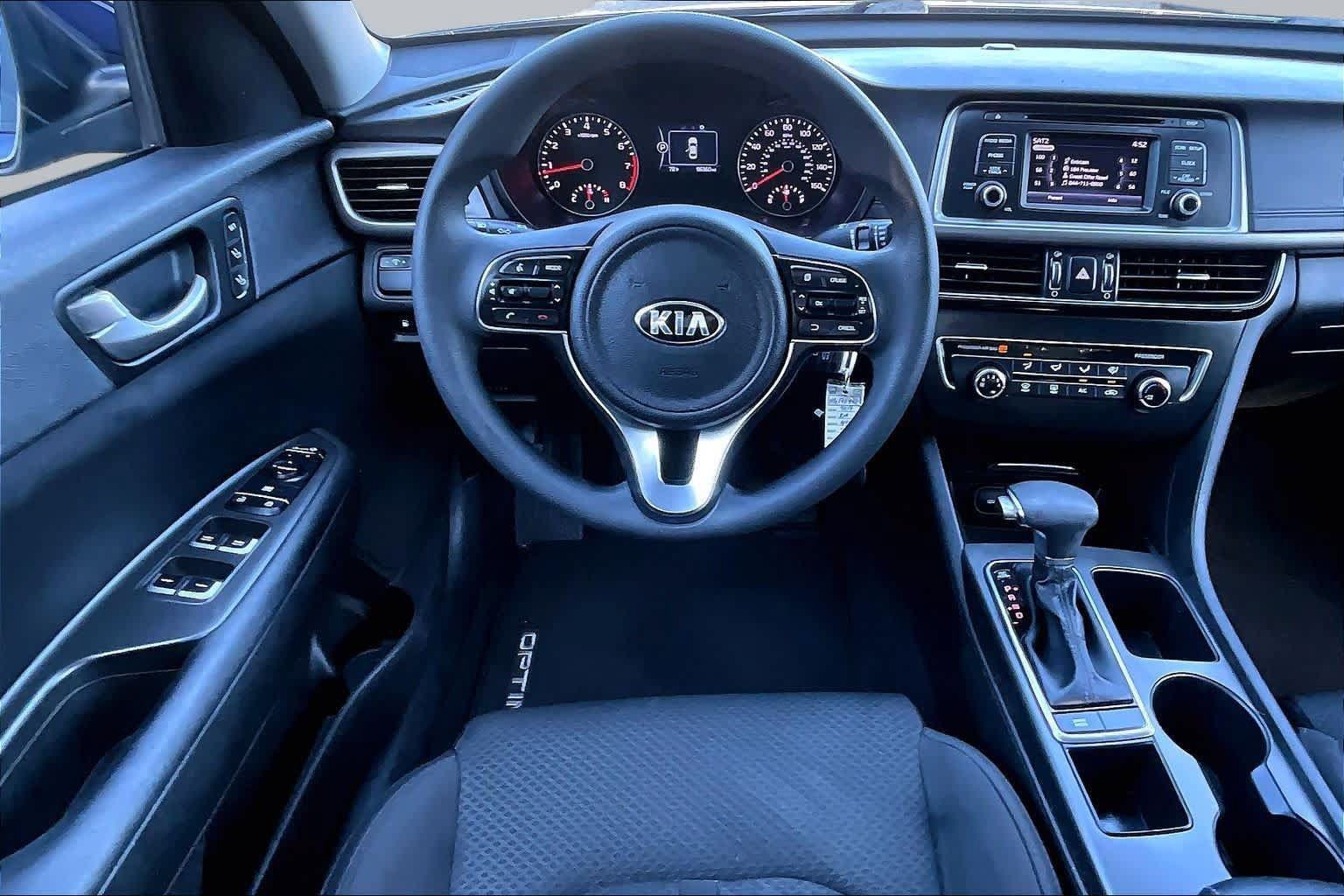 Used 2017 Kia Optima LX w/ Driver Convenience Package FWD image 6