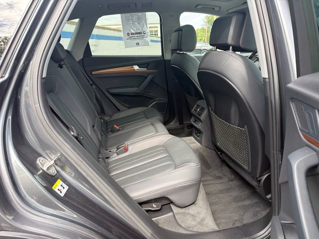 Used 2023 Audi Q5 2.0T Premium Plus w/ Premium Plus Package AWD/4WD image 25