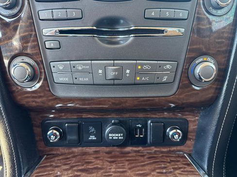 Used 2018 Nissan Armada Platinum w/ Captain Seat Package RWD image 27
