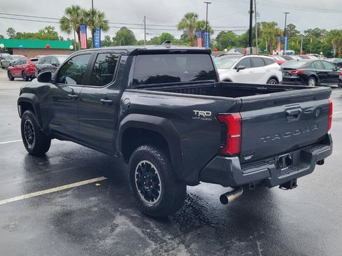 Used 2024 Toyota Tacoma TRD Off-Road AWD/4WD image 5