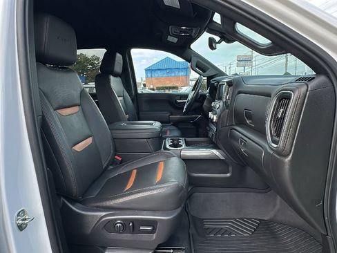 Used 2020 GMC Sierra 1500 AT4 w/ Off-Road Performance Package image 13