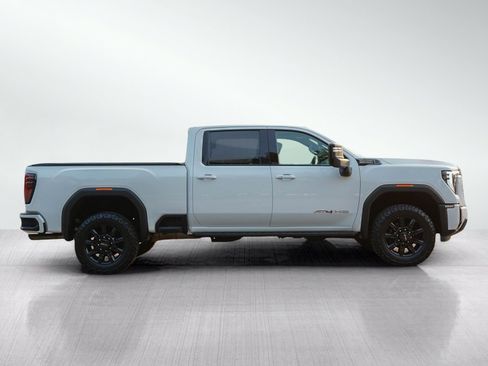Used 2025 GMC Sierra 3500 AT4 w/ AT4 Premium Plus Package AWD/4WD image 6