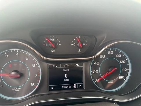Used 2018 Chevrolet Cruze LT w/ Convenience Package FWD image 16
