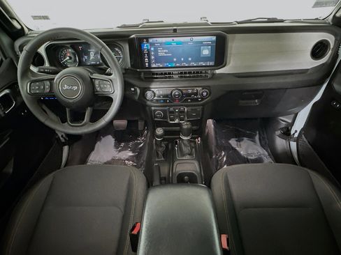 Used 2024 Jeep Wrangler Sport S image 26