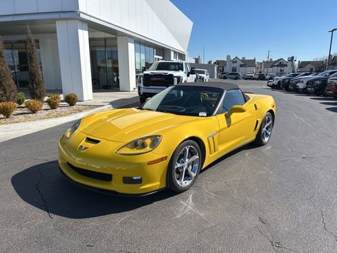 Used 2011 Chevrolet Corvette Grand Sport w/ Preferred Equipment Group image 2